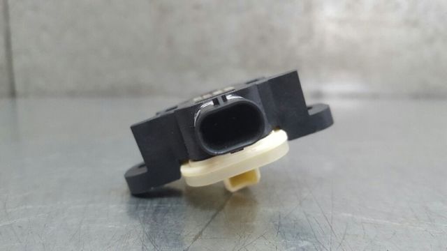 Sensor AIRBAG dianteiro 1668210351 MERCEDES