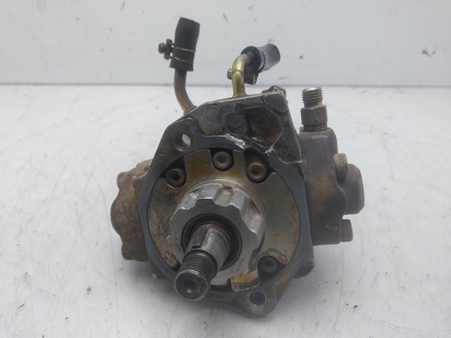 16700AW402 Nissan/Infiniti