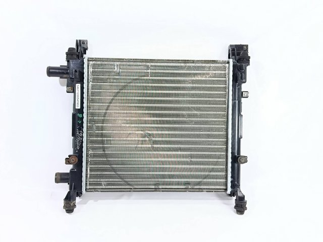 Radiador de esfriamento de motor 1671697 FORD