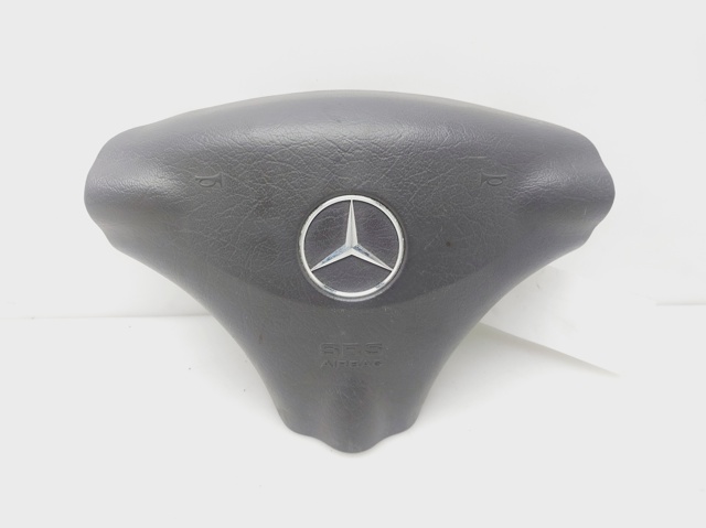 1684600298 Mercedes