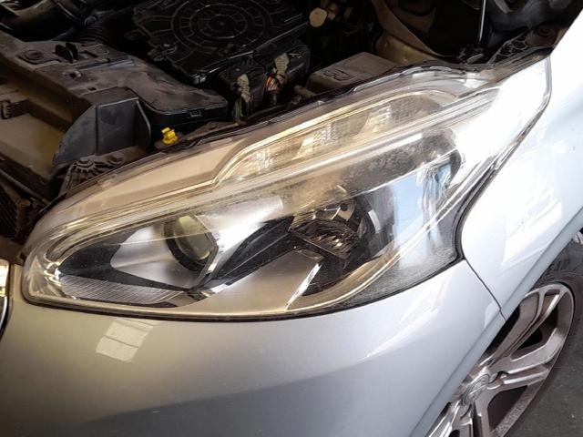 Luz esquerda 1685352680 PEUGEOT
