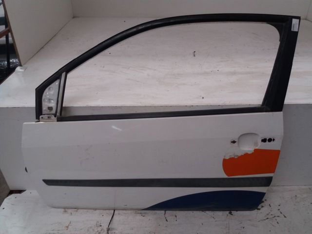 Porta dianteira esquerda Ford Fiesta   ao melhor preço
