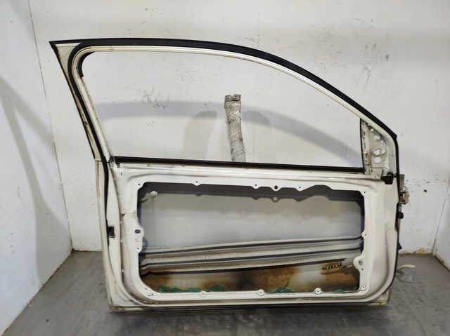 Porta dianteira esquerda Ford Fiesta   ao melhor preço