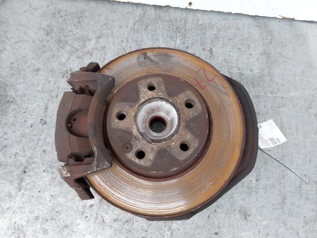 Cubo dianteiro 1693370145 MERCEDES