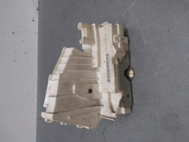 Fecho da porta dianteira esquerda 1697202535 MERCEDES