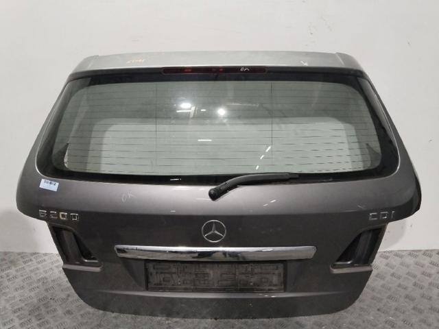 1697401305 Mercedes