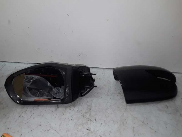 1698100476 Mercedes