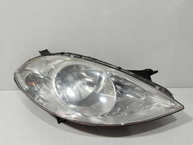 Luz direita 1698200261 MERCEDES