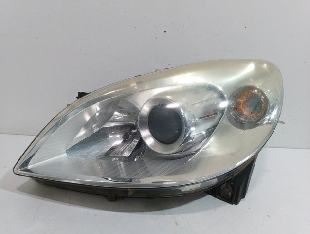 Luz esquerda 1698201761 MERCEDES
