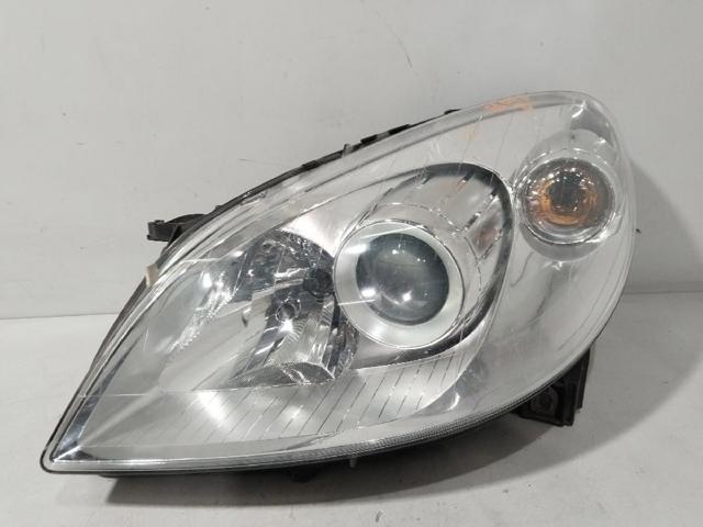Luz esquerda 1698207761 MERCEDES