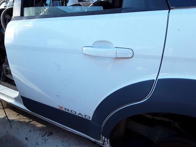 Porta traseira esquerda 1702408 FORD