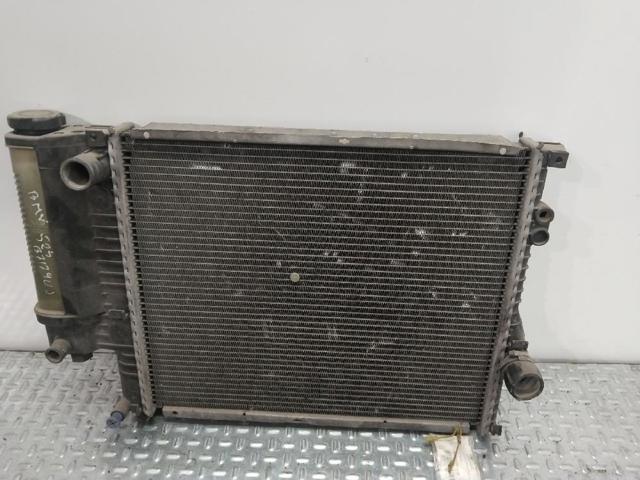 Radiador de esfriamento de motor 17111247436 BMW