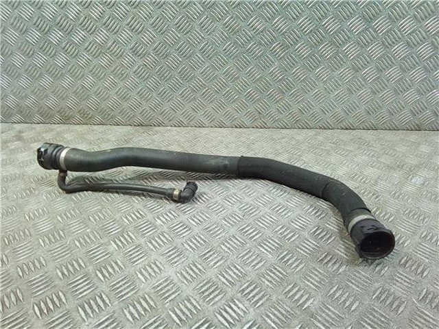 Mangueira (cano derivado) do radiador de esfriamento superior 17124714092 BMW