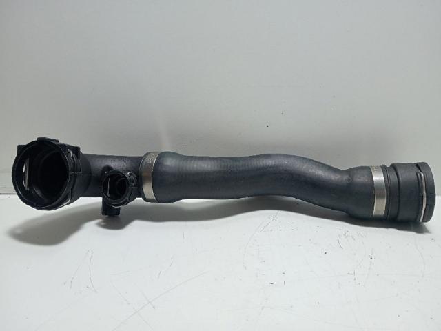 Mangueira (cano derivado) do radiador de esfriamento superior 17127510952 BMW