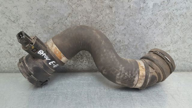 Mangueira (cano derivado) inferior do radiador de esfriamento 17127521778 BMW