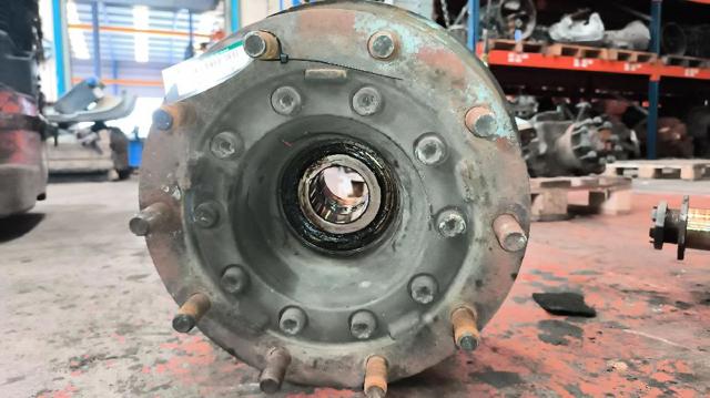Cubo dianteiro 1724406 SCANIA