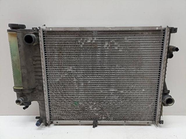 Radiador de esfriamento de motor 1740699 BMW