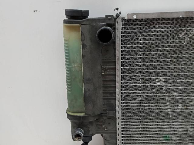 Radiador de esfriamento de motor 1740699 BMW