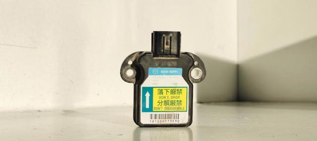 Sensor de aceleração transversal (ESP) 1745005730 MAZDA