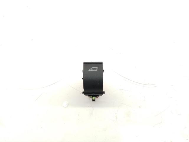 1746832 Ford
