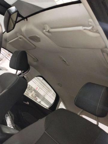 Revestimento do teto para Ford Focus CB8