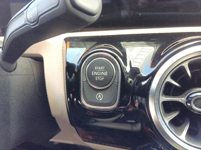 Botão de arranco de motor 1779051001 MERCEDES