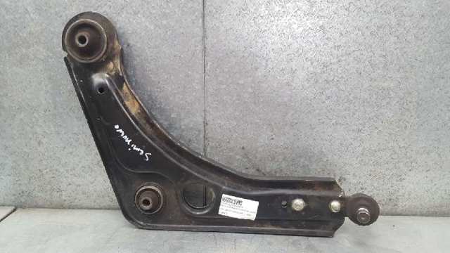 Braço oscilante inferior esquerdo de suspensão dianteira 1796823 FORD