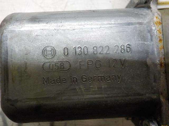 Mecanismo de acionamento de vidro da porta dianteira direita 1799999 FORD