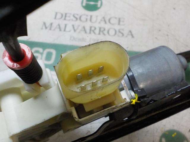 Mecanismo de acionamento de vidro da porta dianteira direita 1799999 FORD