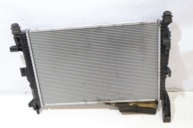 Radiador de esfriamento de motor 1830145 FORD