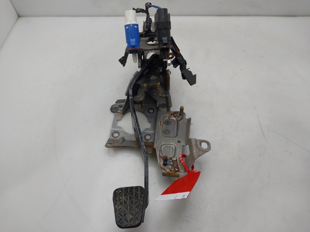 1834002 Ford