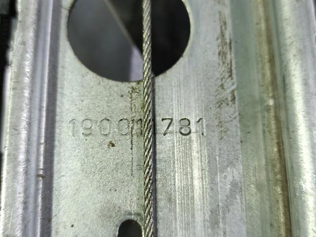 Mecanismo de acionamento de vidro da porta traseira direita 190011781 RENAULT