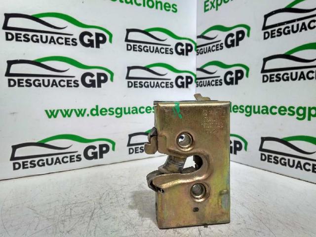 Fecho da porta dianteira direita 191837016C VAG