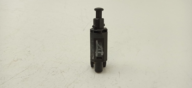 Sensor de ativação do sinal de parada 191945515B VAG