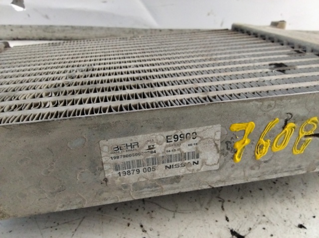 Radiador de intercooler 19879005 NISSAN