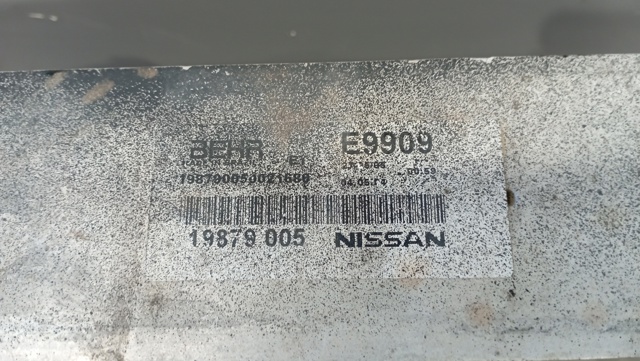 Radiador de intercooler 19879005 NISSAN
