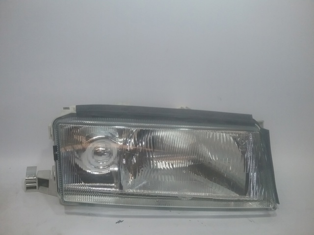 Luz direita 1AJ246003201 VAG