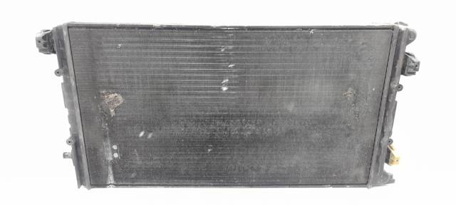 Radiador de esfriamento de motor 1C0121201A VAG