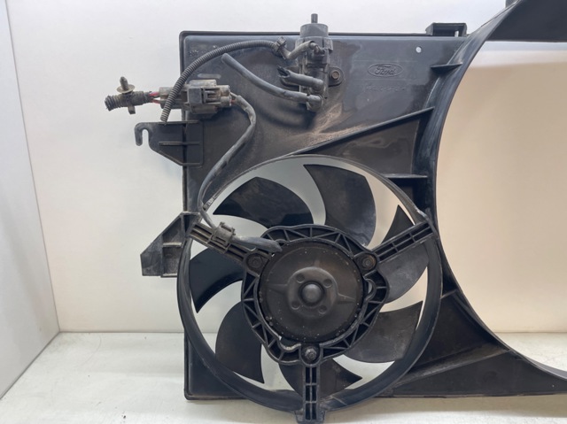 Difusor do radiador de esfriamento, montado com motor e roda de aletas 1C158C607FD FORD