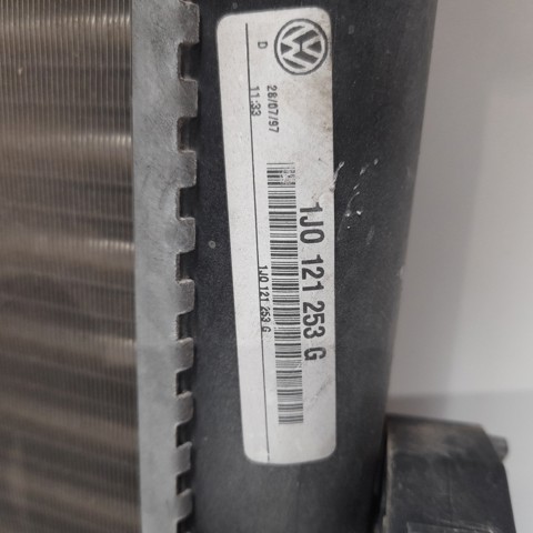 Radiador de esfriamento de motor 1J0121253G VAG