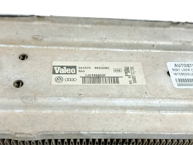 Radiador de intercooler 1J0145803F VAG