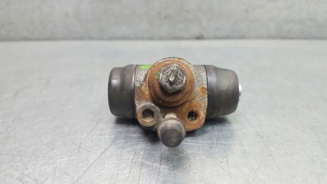 Cilindro traseiro do freio de rodas de trabalho 1J0611053 VAG