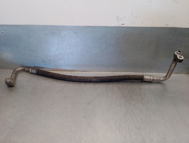 Mangueira de aparelho de ar condicionado, desde o compressor até o radiador 1J0820721T VAG