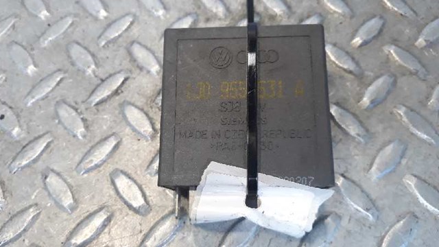 Relê de controlo de limpador pára-brisas 1J0955531A VAG