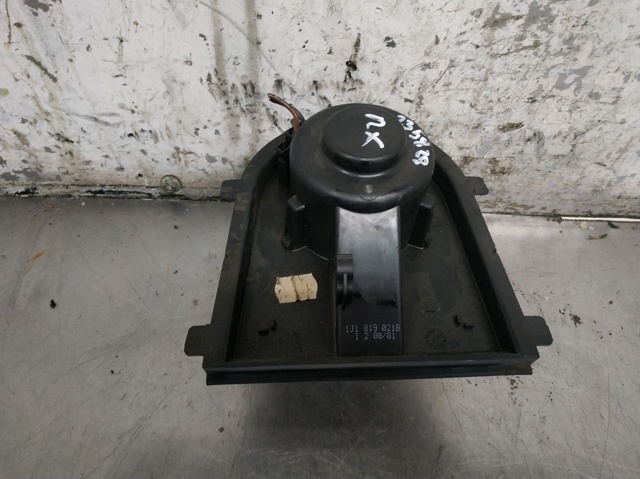 1J1819021B VAG