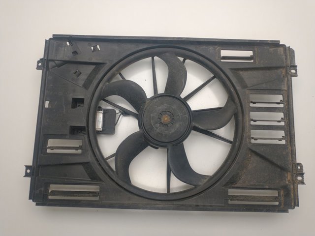 Difusor do radiador de esfriamento 1K0121203AN VAG