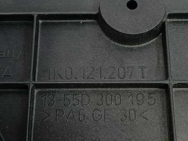 Difusor do radiador de esfriamento 1K0121207T VAG