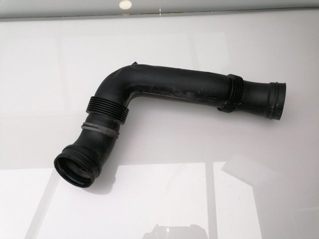 Cano derivado de ar, entrada no ressonador 1K0129618AJ VAG