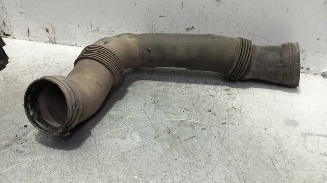 Cano derivado de ar, entrada no ressonador 1K0129618AJ VAG