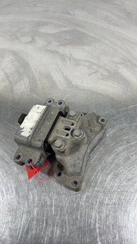 Consola de coxim (apoio) esquerda de motor 1K0199117 VAG